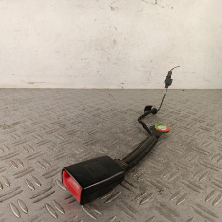 Attache ceinture avant gauche VOLKSWAGEN GOLF 7