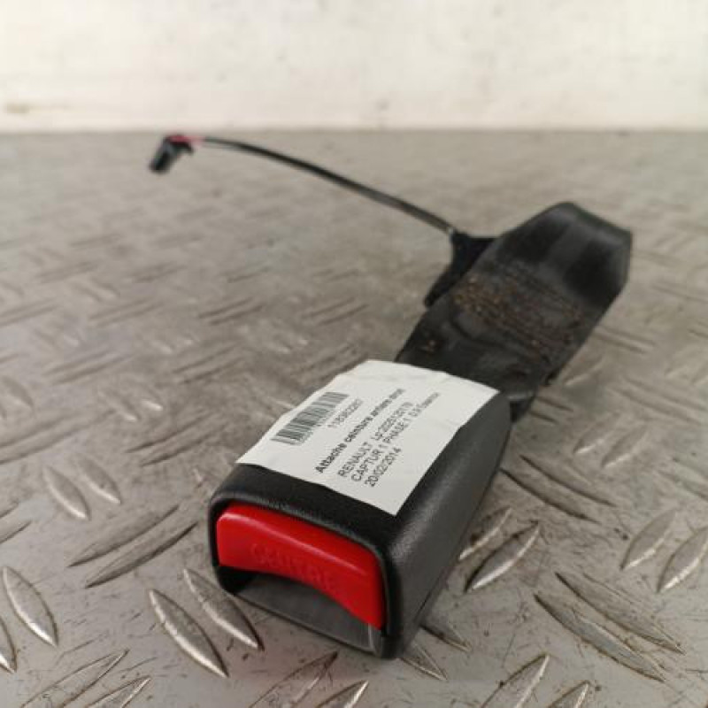 Attache ceinture arriere droit RENAULT CAPTUR 1
