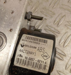 Bloc ABS (freins anti-blocage) RENAULT TWINGO 2 Photo n°4