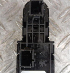 Interrupteur de leve vitre avant gauche PEUGEOT 5008 2