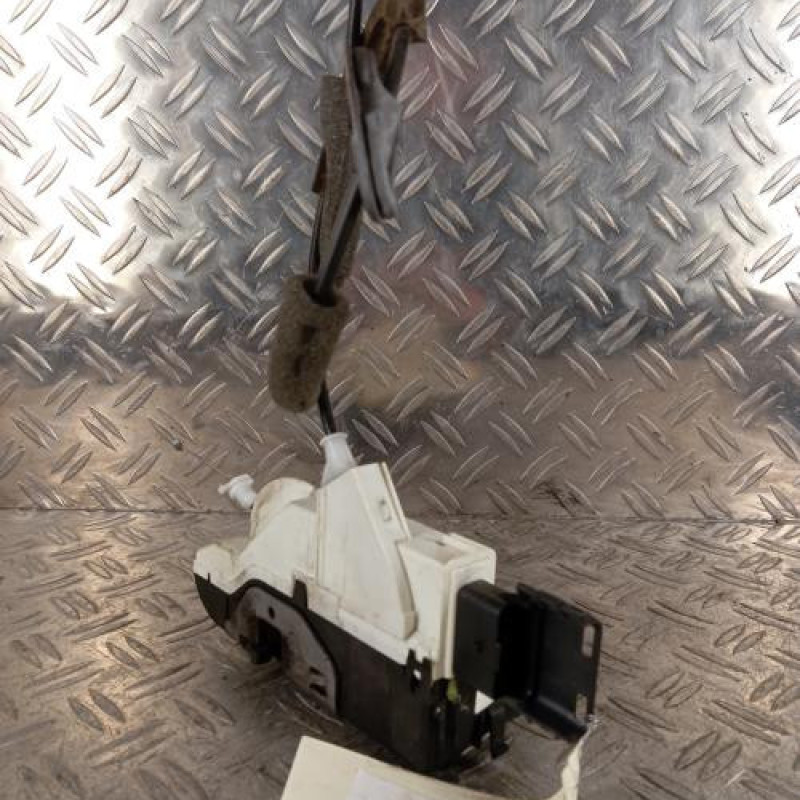 Serrure avant gauche CITROEN BERLINGO 2