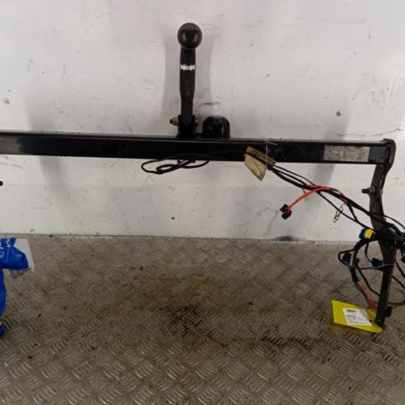 Attelage (boule de remorquage) RENAULT CAPTUR 1