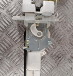 Serrure de hayon OPEL AGILA B Photo n°1