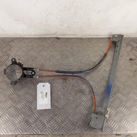 Leve vitre mecanique avant gauche PEUGEOT 106 Photo n°1