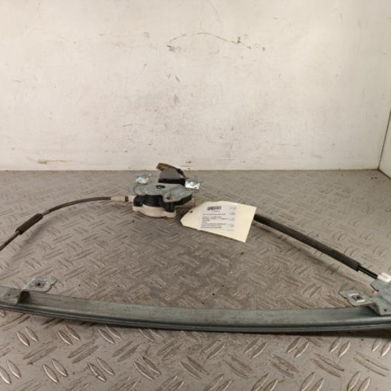 Leve vitre electrique avant droit RENAULT MEGANE 1