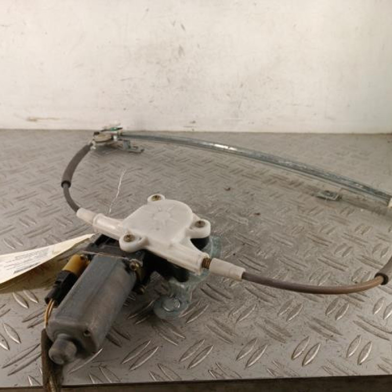 Leve vitre electrique avant gauche RENAULT MEGANE 1