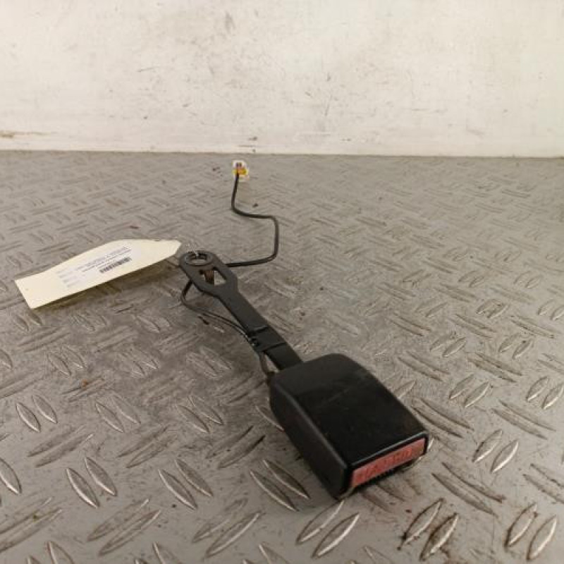 Attache ceinture avant gauche PEUGEOT 307