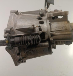 Boite de vitesses PEUGEOT 208 1 Photo n°1