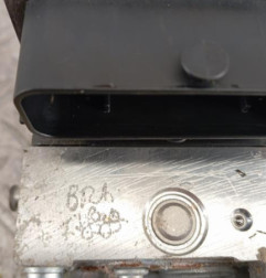 Bloc ABS (freins anti-blocage) PEUGEOT PARTNER 2 Photo n°5