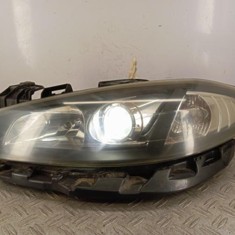 Optique avant principal gauche (feux)(phare) RENAULT LAGUNA 2