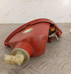 Anti brouillard arriere gauche RENAULT CLIO 3 Photo n°4