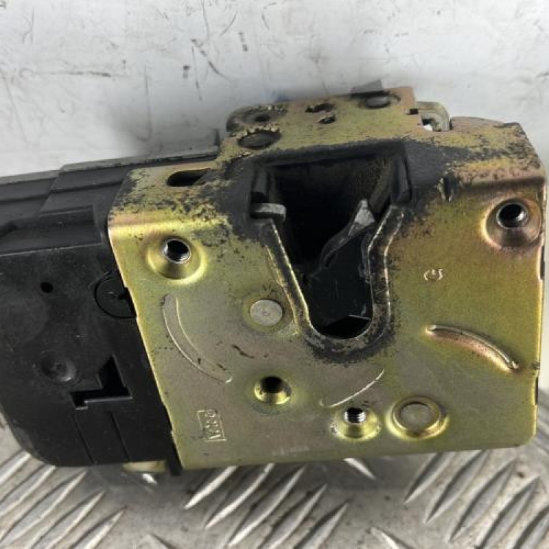 Serrure avant gauche PEUGEOT PARTNER 1