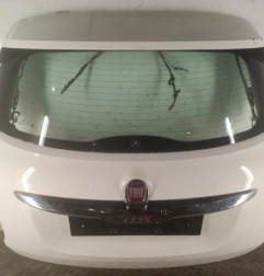 Malle/Hayon arriere FIAT 500X Photo n°1