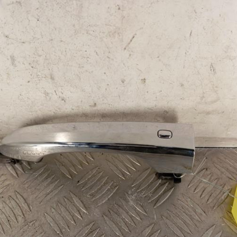 Poignee porte avant gauche FIAT 500X