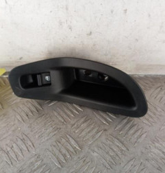 Interrupteur de leve vitre arriere gauche FIAT 500X Photo n°1