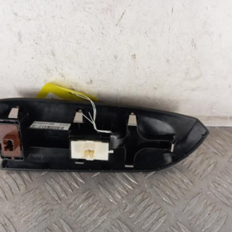 Interrupteur de leve vitre avant droit FIAT 500X