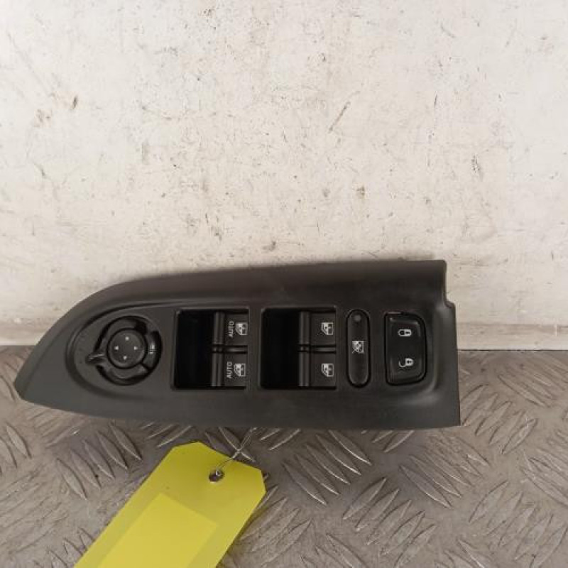 Interrupteur de leve vitre avant gauche FIAT 500X