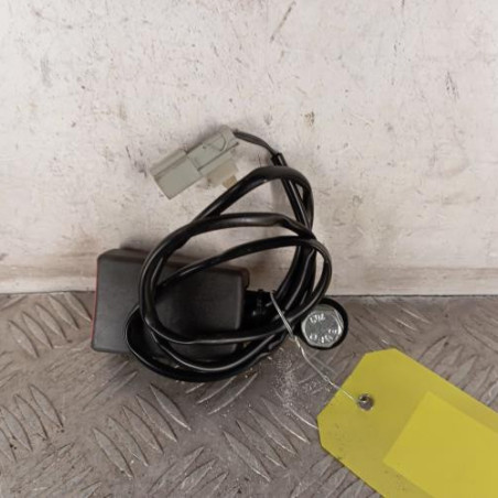 Attache ceinture avant gauche FIAT 500 2