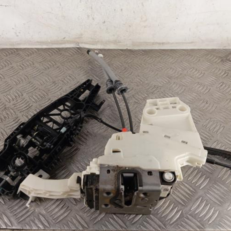 Serrure arriere gauche FIAT 500X