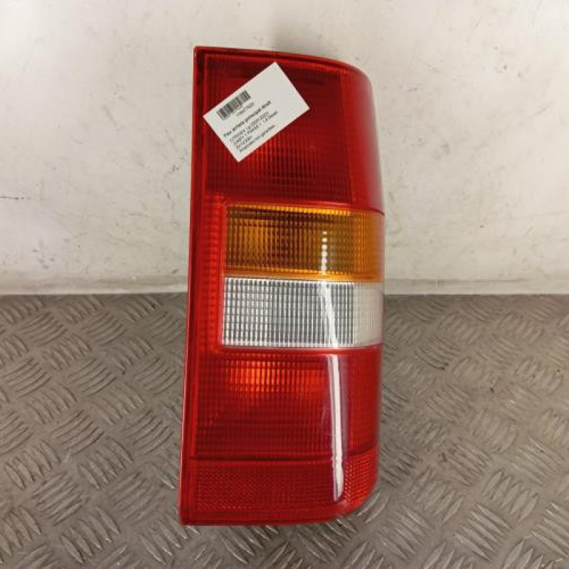 Feu arriere principal droit (feux) CITROEN JUMPY 1