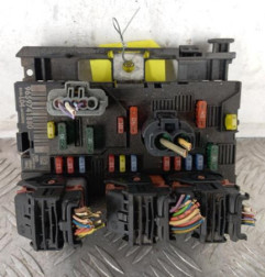 Boitier servitude moteur (BSM) PEUGEOT 307 Photo n°1