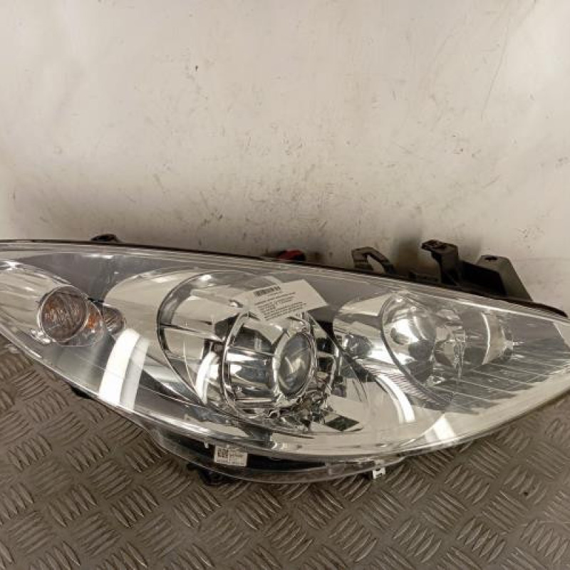 Optique avant principal droit (feux)(phare) PEUGEOT 307