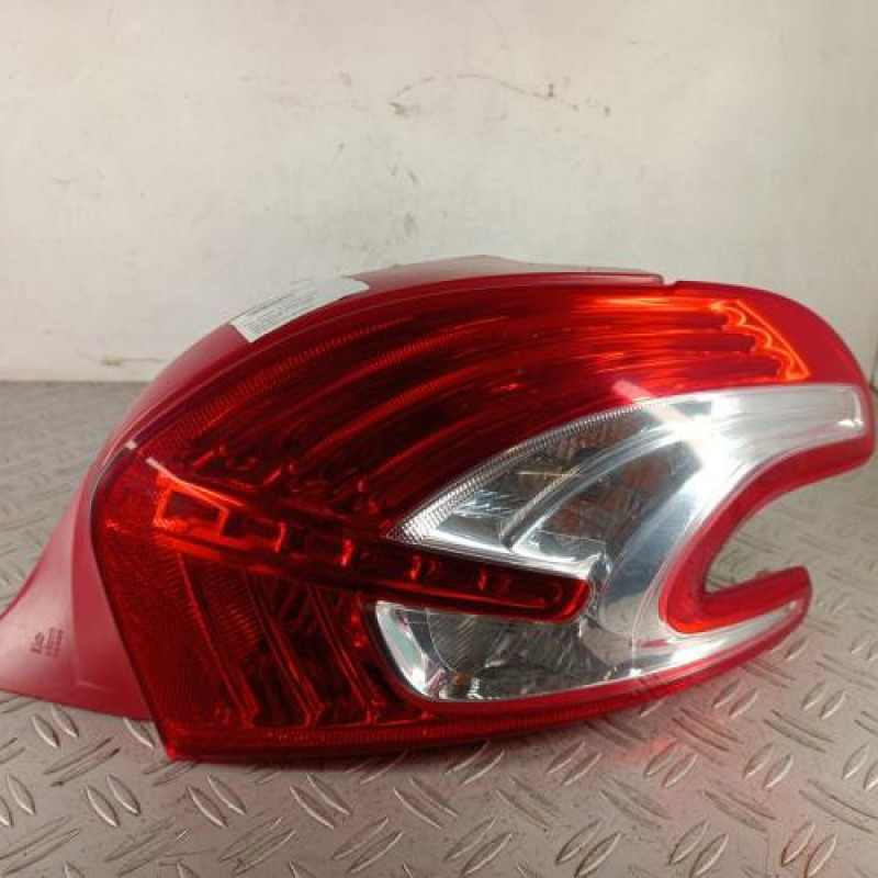 Feu arriere principal droit (feux) PEUGEOT 208 1