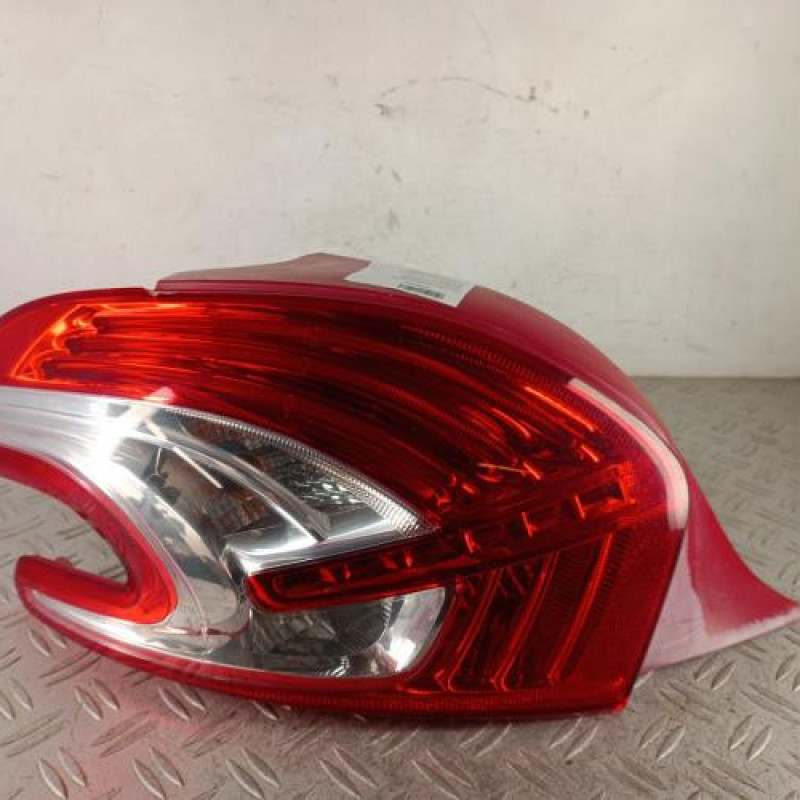 Feu arriere principal gauche (feux) PEUGEOT 208 1