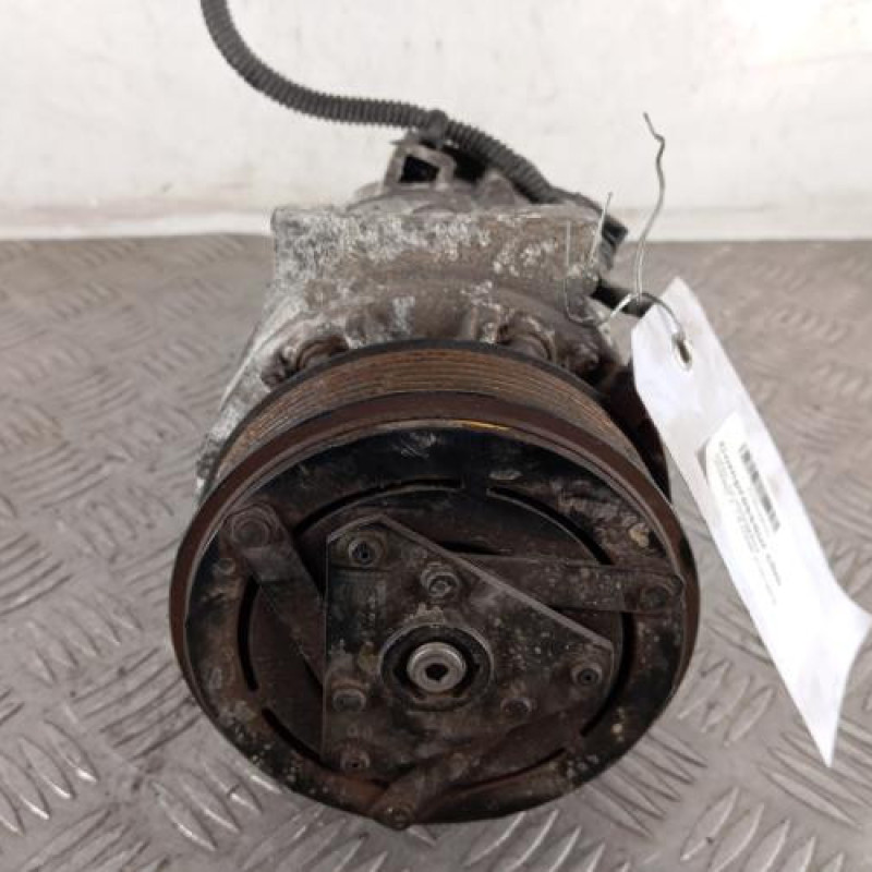 Compresseur clim OPEL VIVARO 2