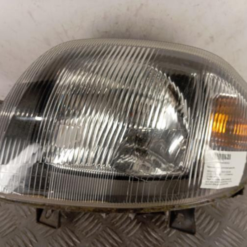 Optique avant principal gauche (feux)(phare) RENAULT CLIO 2