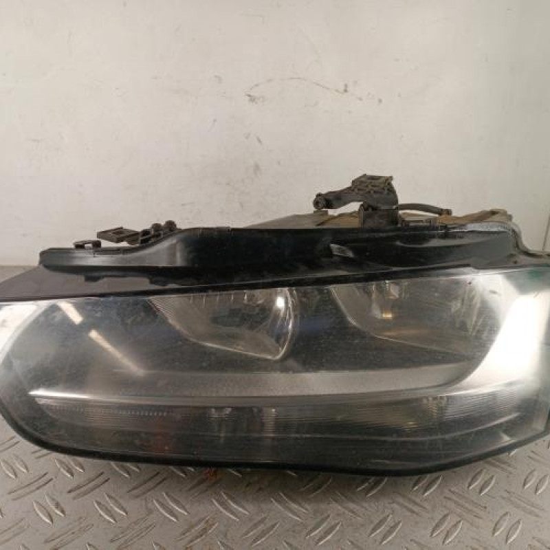 Optique avant principal gauche (feux)(phare) AUDI A4 3