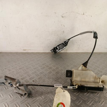 Serrure avant gauche PEUGEOT 208 1