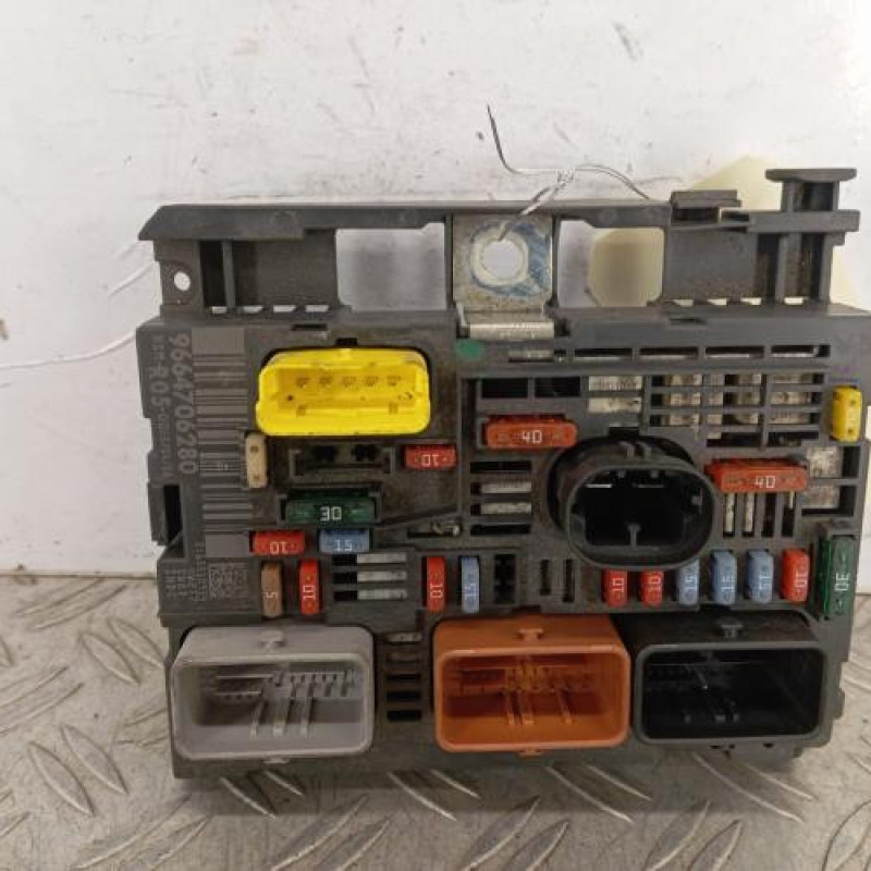 Boitier servitude moteur (BSM) PEUGEOT 308 1