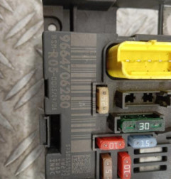 Boitier servitude moteur (BSM) PEUGEOT 308 1