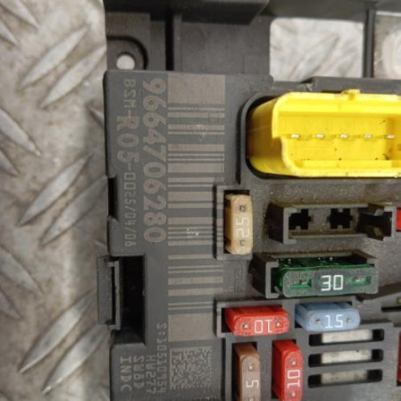 Boitier servitude moteur (BSM) PEUGEOT 308 1