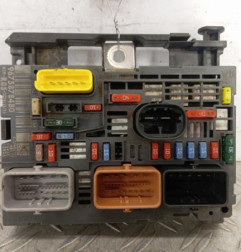 Boitier servitude moteur (BSM) PEUGEOT PARTNER 2 Photo n°1