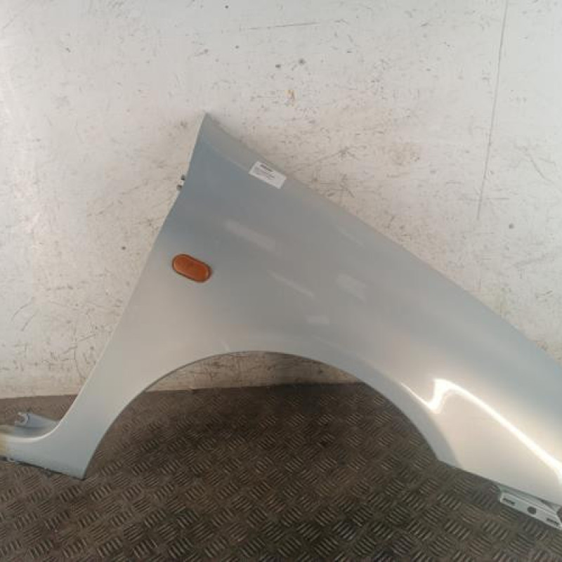 Aile avant droit RENAULT CLIO 2