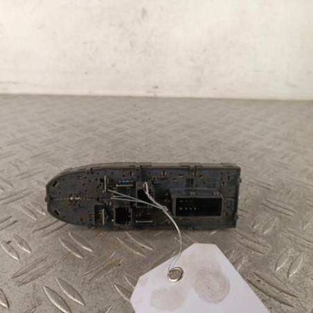 Interrupteur de leve vitre avant gauche PEUGEOT 406