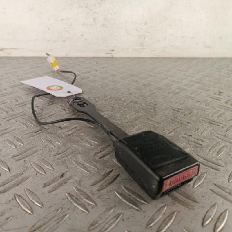 Attache ceinture avant gauche PEUGEOT 307
