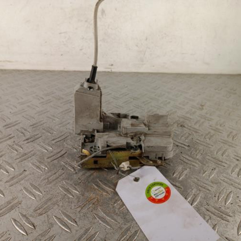 Serrure avant gauche PEUGEOT 307