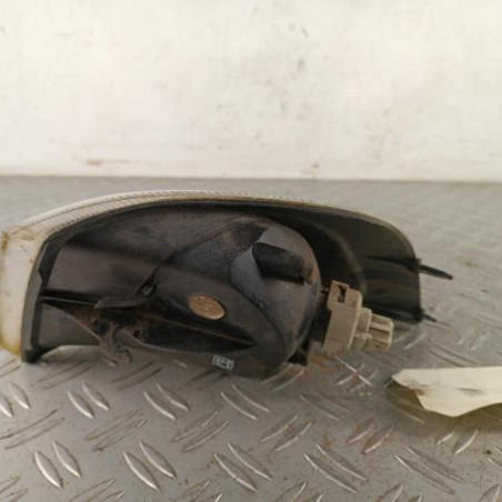 Optique avant secondaire droit (feux)(clignotant) VOLVO V 40 1