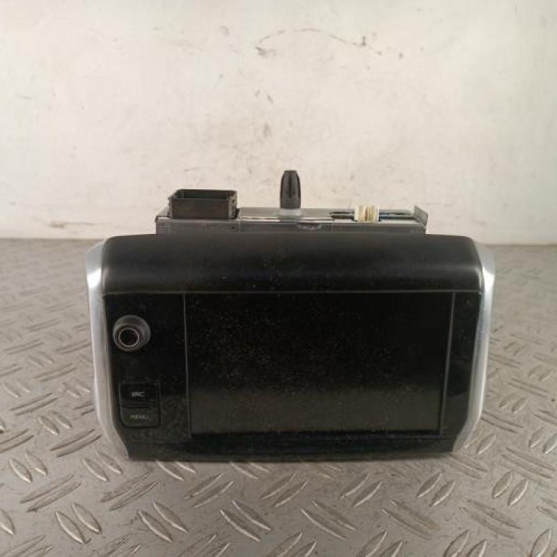 Ecran GPS PEUGEOT 208 1