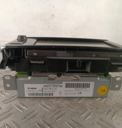 Ecran GPS PEUGEOT 208 1