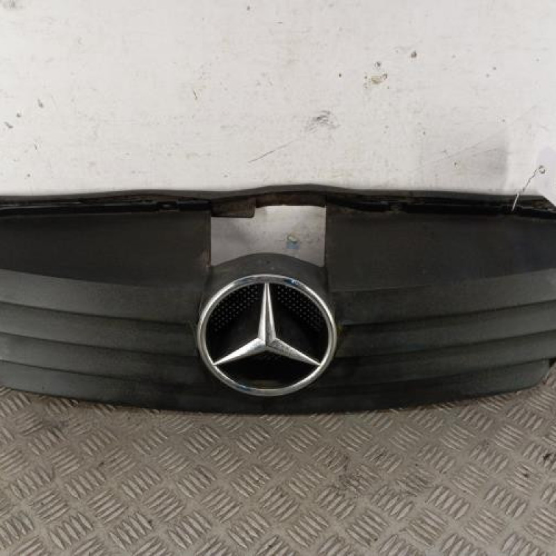 Calandre MERCEDES VANEO 414