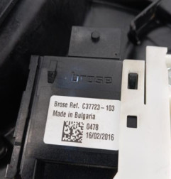 Leve vitre electrique avant gauche FIAT 500X Photo n°5