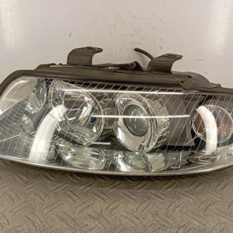 Optique avant principal gauche (feux)(phare) AUDI A4 2