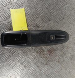 Interrupteur de leve vitre avant droit PEUGEOT 406 Photo n°1