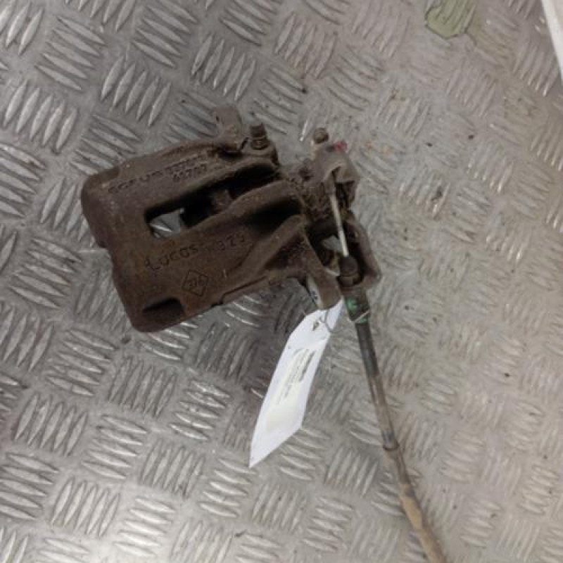 Etrier arriere droit (freinage) OPEL VIVARO 2