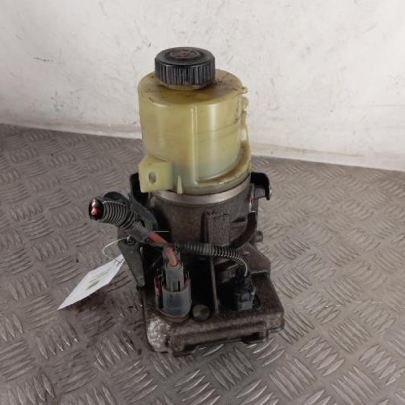 Pompe de direction OPEL VIVARO 2