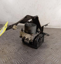 Bloc ABS (freins anti-blocage) RENAULT CLIO 2 Photo n°1